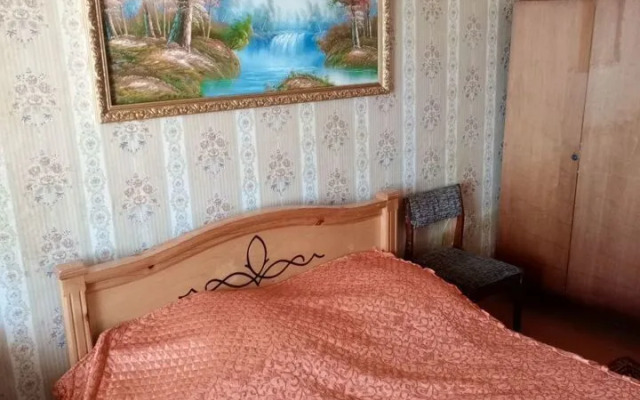 Апартаменты на Октябрьской 100