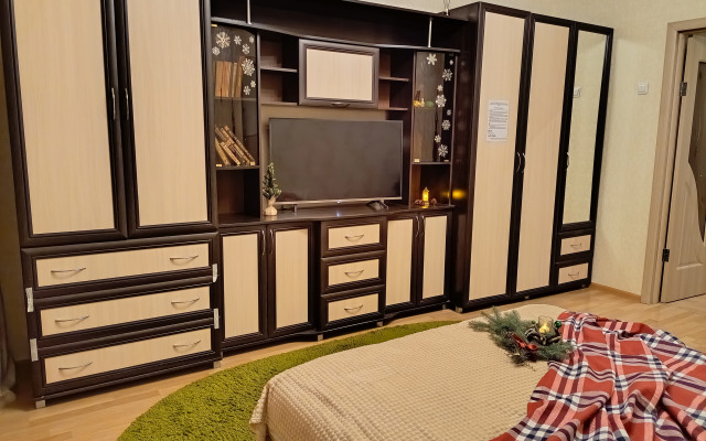 Квартира на Улице Героя Советского Союза Поющева 11