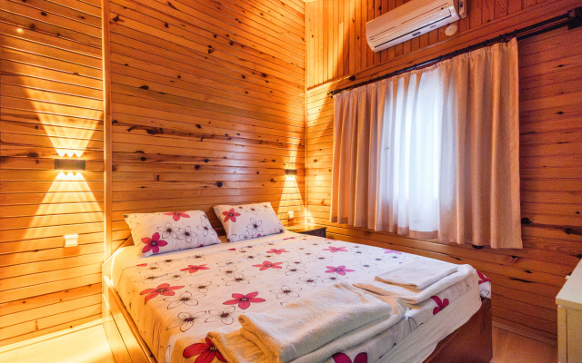 Меблированные комнаты Holiday House dilek çıralı