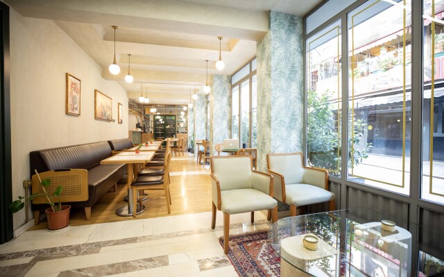 21 Rooms Hotel