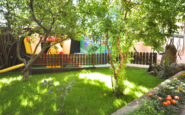 Family House Tes Guest House