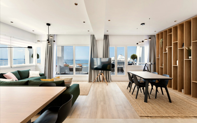 Oddity Seafront Penthouse Apartments