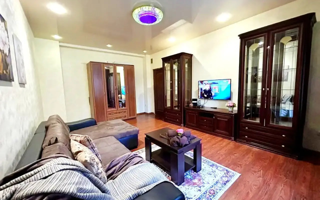 Goldapart Na Serpukhovskoy Flat