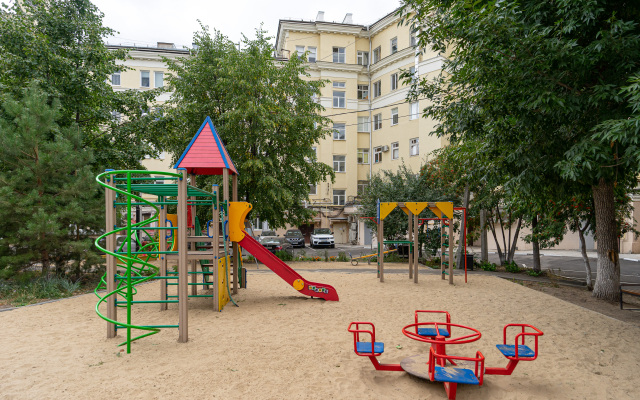 Апартаменты с Видом на Театр Камала