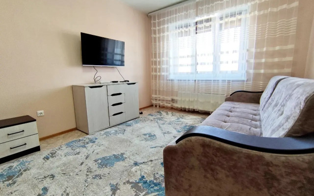 Квартира в Новом Доме с Ремонтом Рядом с Больницей и Баром - фото 2