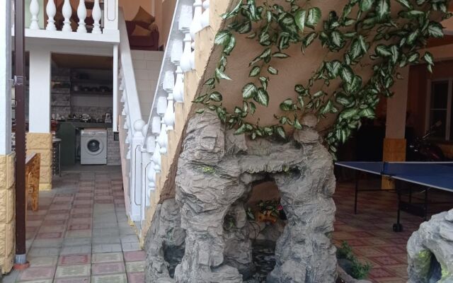 "San-Mariya" Guest House