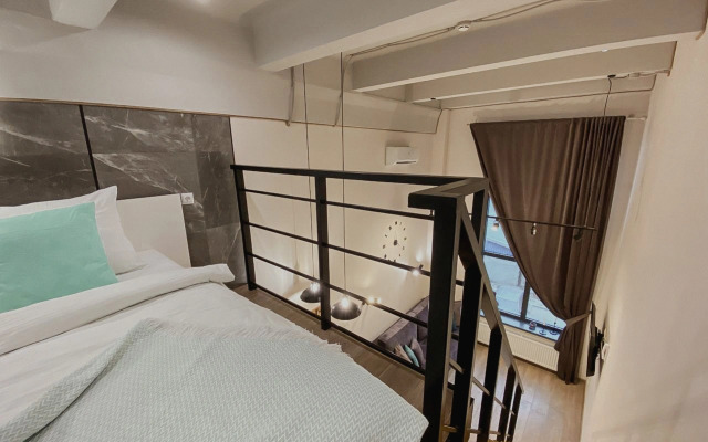 Квартира Green FOX двухуровневая с панорамными окнами