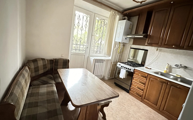 V Tsentre Erevana Apartments