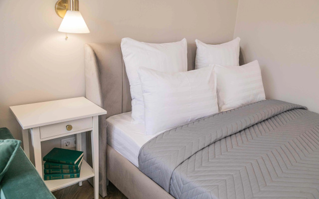 Апартаменты Конная 14