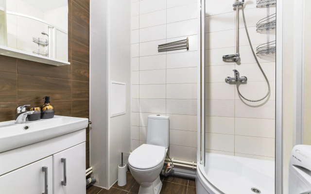 Tikhaya Studiya U Metro Staraya Derevnya Apartments