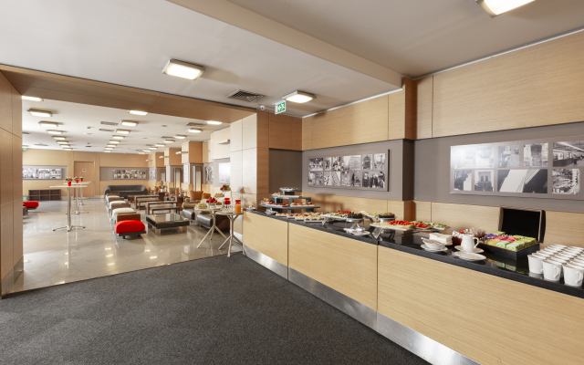Nippon Hotel