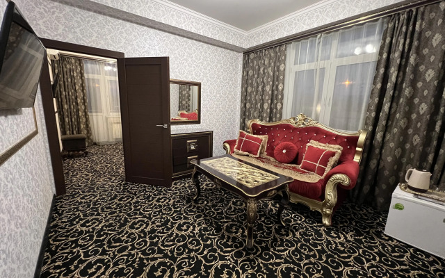 Vnukovo Atlantis Hotel