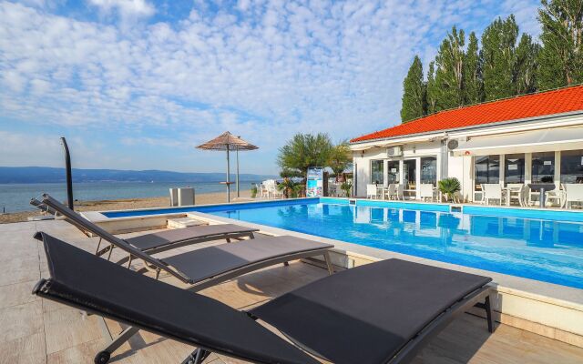 Mediteran Travel Mobile Homes Galeb Bungalow