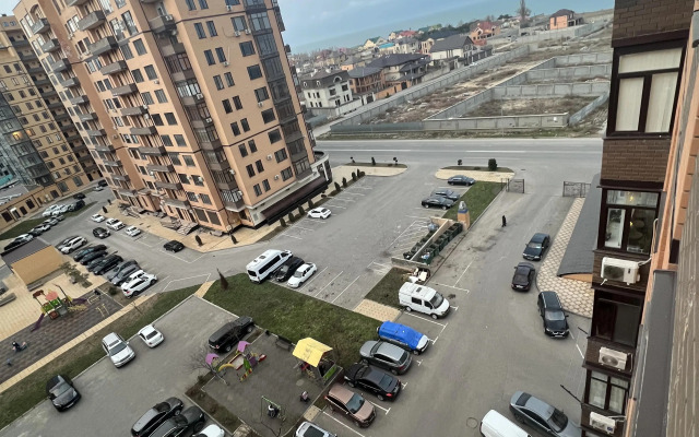 U Morya Khalilova 48b Flat