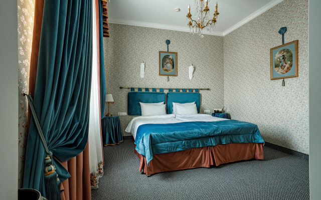 Bristol Hotel