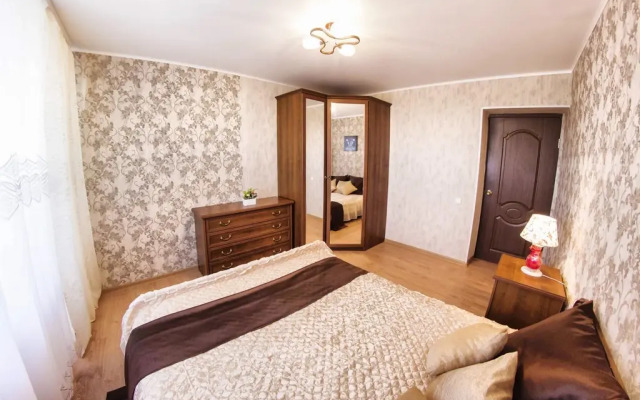 On Vysotnoy Apartments