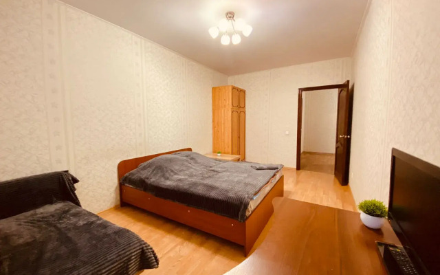 Dvukhkomnatnaya Mich 142/74 Flat