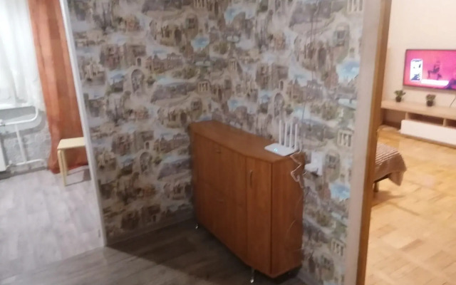 Chekhova 2B Flat