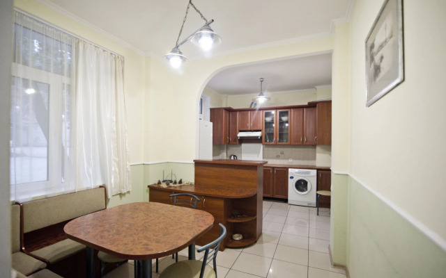 Apartments on Chekhov Street Heart of Yalta 5