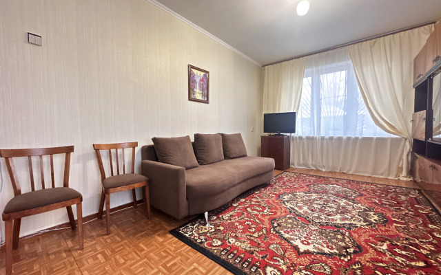 2-komnatnaya kvartira nedaleko ot tsentra Flat