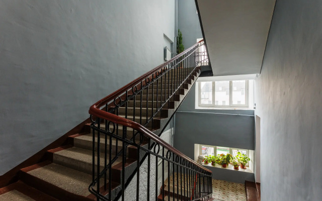 Avangard u Kremlya Flat