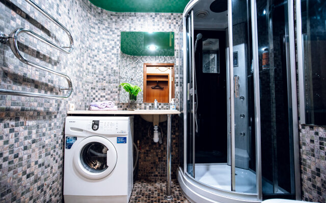 Tolstoy Sovetskaya 66 Flat