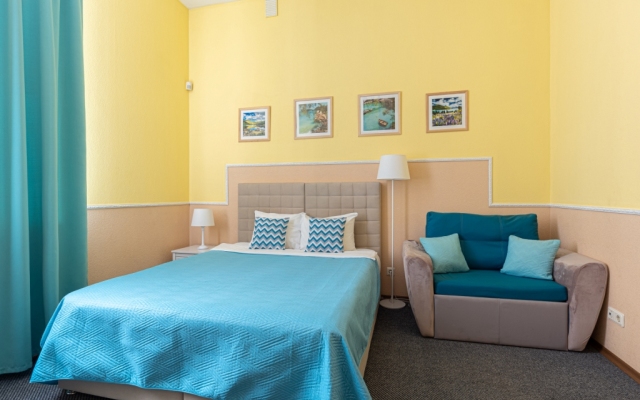 Отель Искра