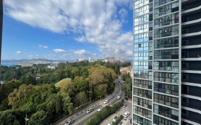 U Morya Vozle Parka Rivyera Apartments