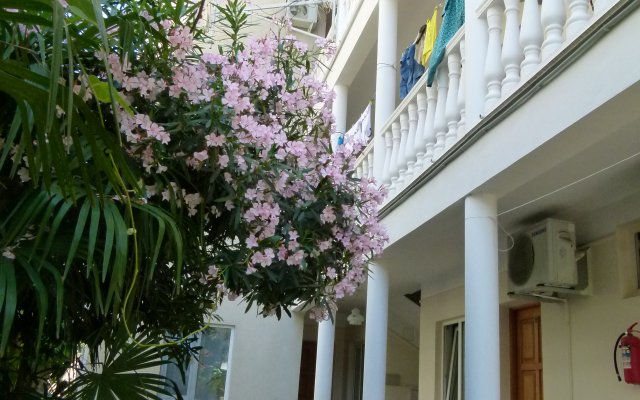 Rajskij Ugolok Gostevoy Dom