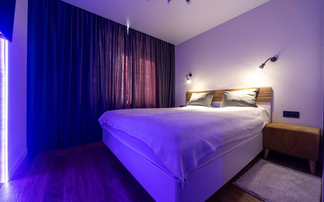 Апартаменты на Мельникайте 16