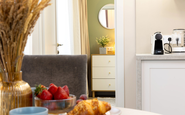 Stilnye U Petrogradki S 2 Spalnyami I Kukhney-Gostinoy Apartments
