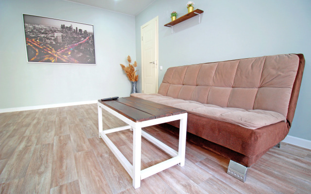 2kh Komnatnye Apartamenty U Zhd Vokzala Flat