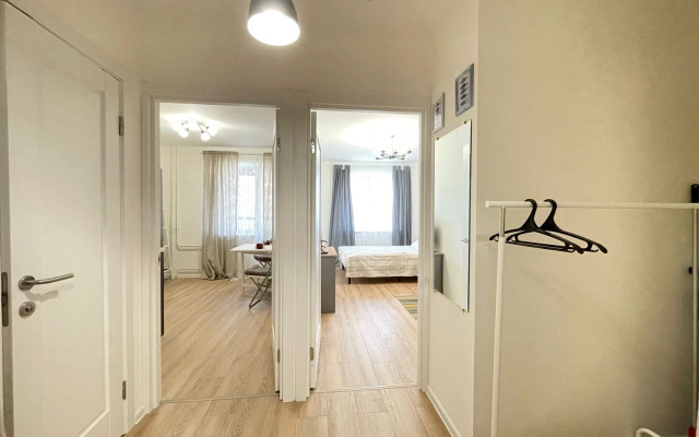 2 Nochi Na Ulitse Gudilovskaya 9 Flat
