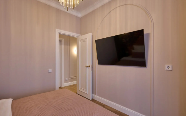 YevroYyut Unikalnye yarkie dzaynerskie Apartments