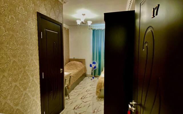 Layros & Andersen Hotel