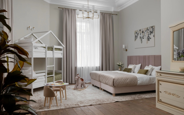 Nikitskiy Bulvar 7b Apartments