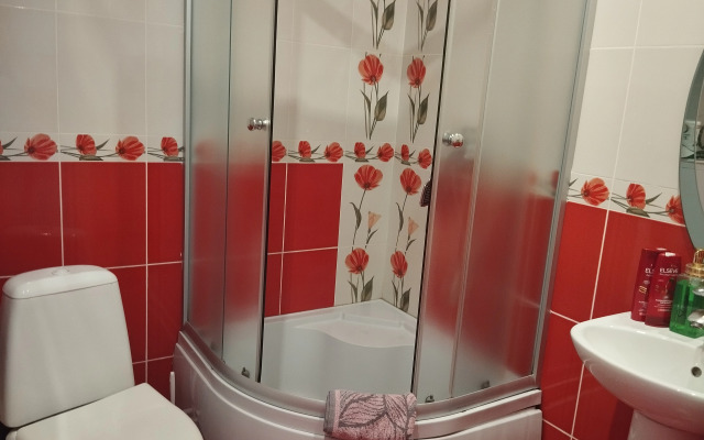 U Glavnoy Ploschadi Pobedy Flat