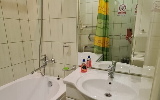 Vo Dvore Glavnogo Ofisa Nornikelya Apartments