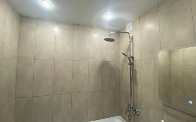 Sovershenno Novaya Uyutnaya Kvartira Flat