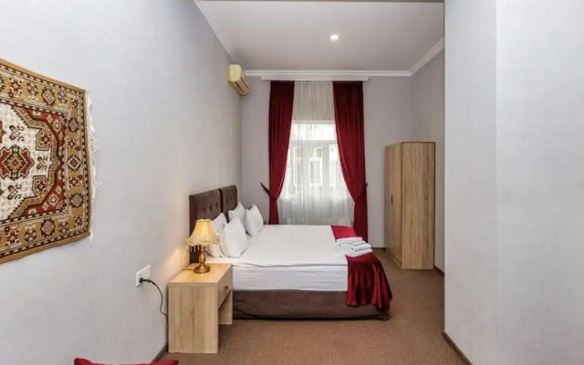 La Casa Old City Hotel