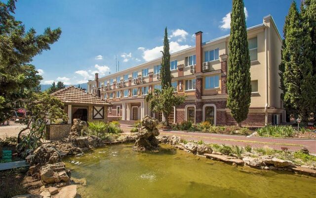 Darsan Hotel
