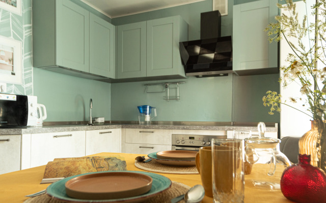 Dvukhkomnatnaya na Kolpakova 37 Flat