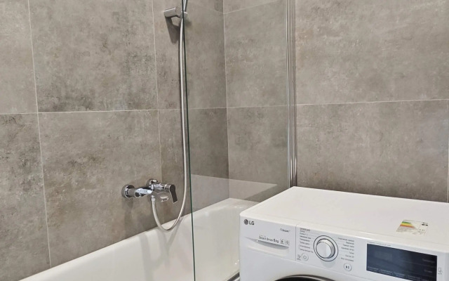 Aparton na Nezavisimosti 88 - 4x2 Apartments