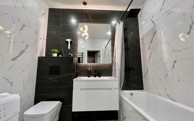 Ryadom s Fontanom i Diagnosticheskim Tsentrom Apartments
