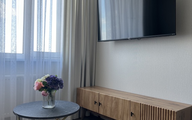 Otkrytie Flat