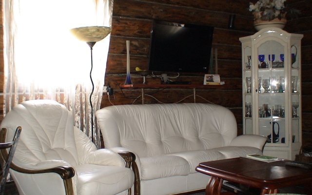 Belovezhskaya Lesnaya Skazka guest house