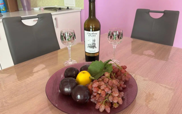 Апартаменты Уютная студия возле моря