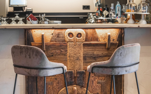 La Cort My Dollhouse - Adults Only