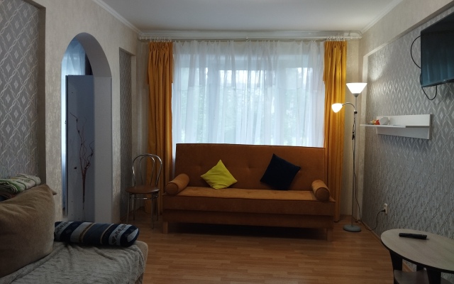 Dvukhkomnatnaya Vozle Tsentra Flat