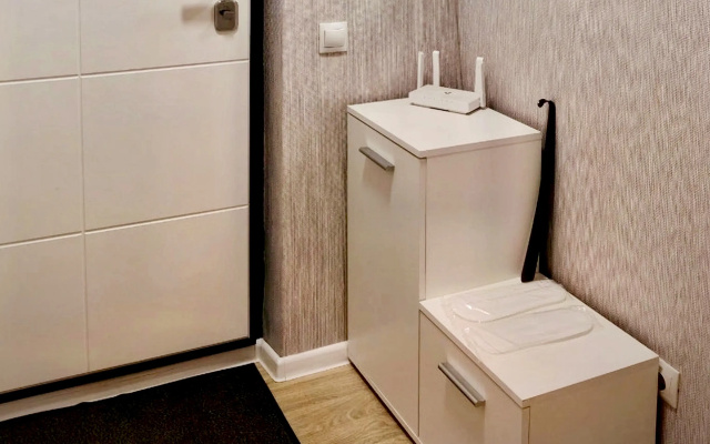 Kvartira Prostornaa studia radom s aeroportom